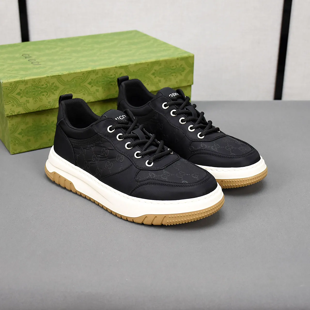 PP420🍹🍹🍹Gucci【Gucci】Fashionable lace-up cloth shoes, uppers made of breathable fabric, rubber foam soles, men's size 39-44